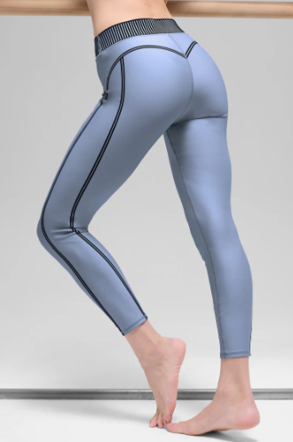 Airlift High-Waist 7/8 Line Up Legging